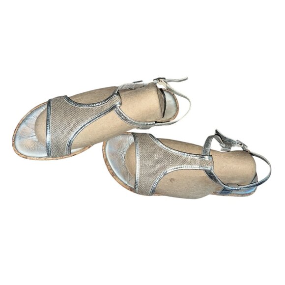 Born MJJ7 Silver Canvas & Leather Peep Toe Slingback Wedges Sz 10 Womens Wooden - Picture 11 of 16